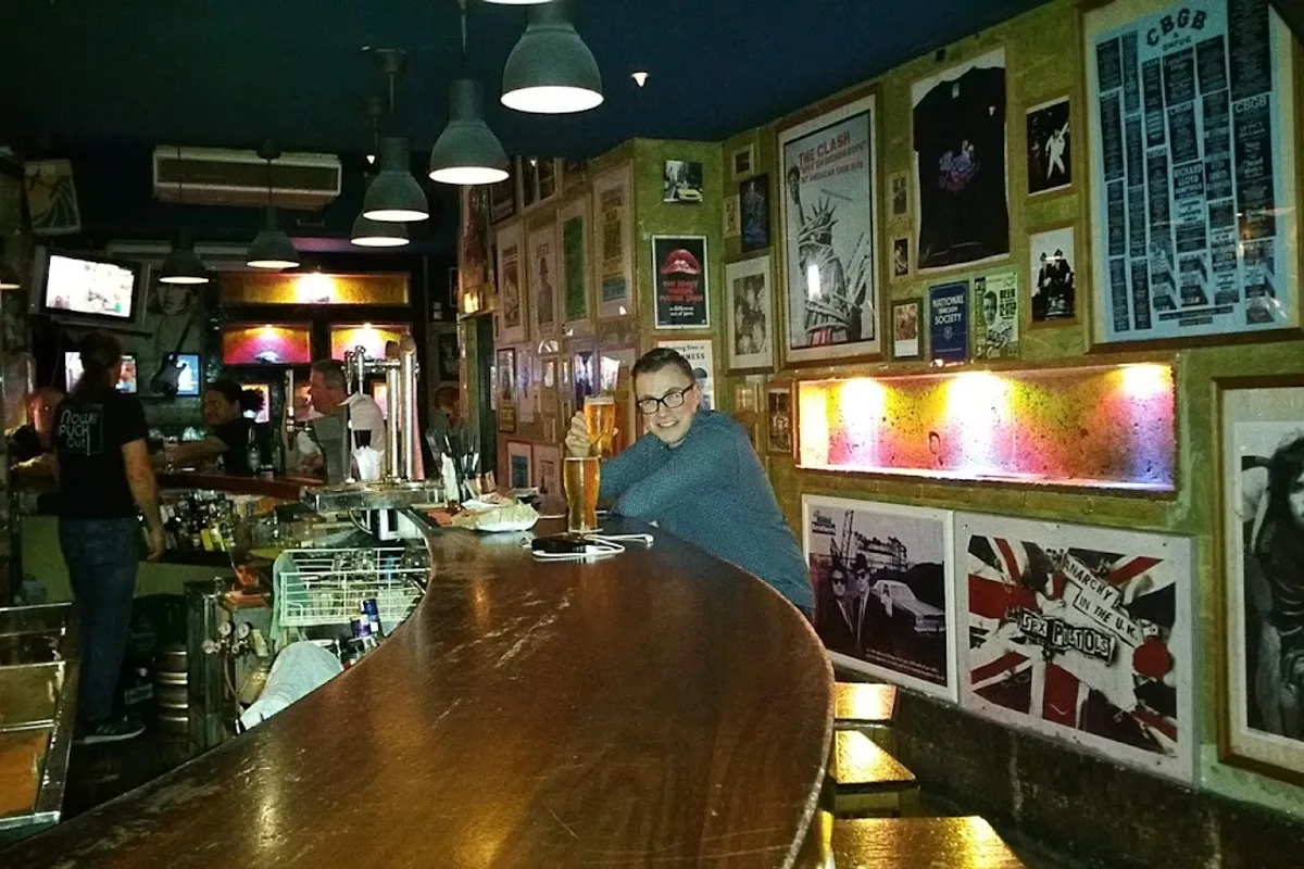 AGUA BAR