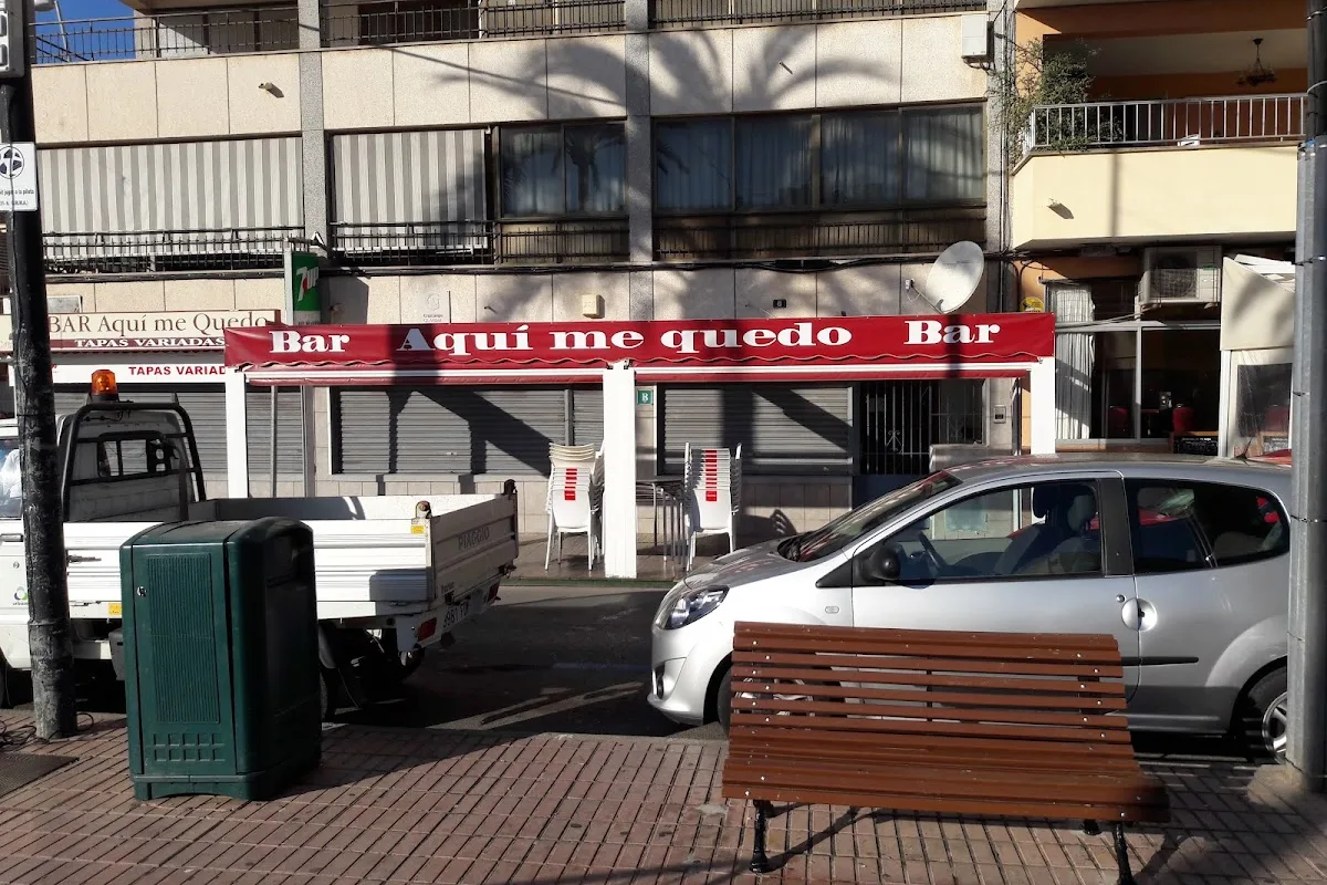 BAR AQUÍ ME QUEDO