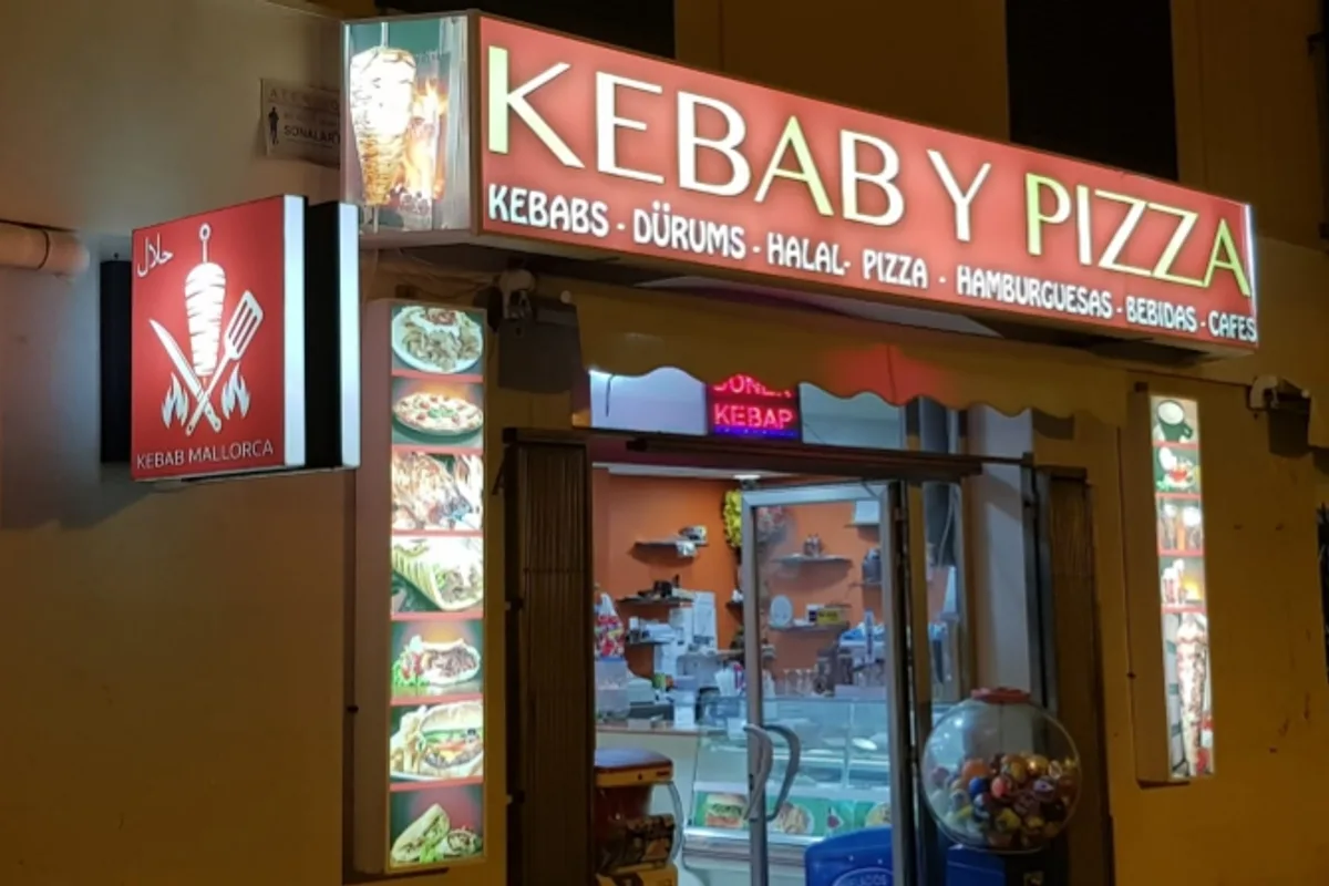KEBAB Y PIZZA