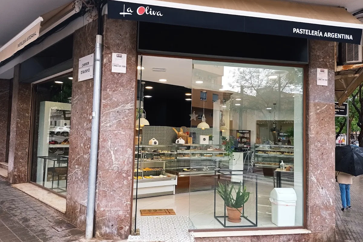 LA OLIVA PASTELERIA