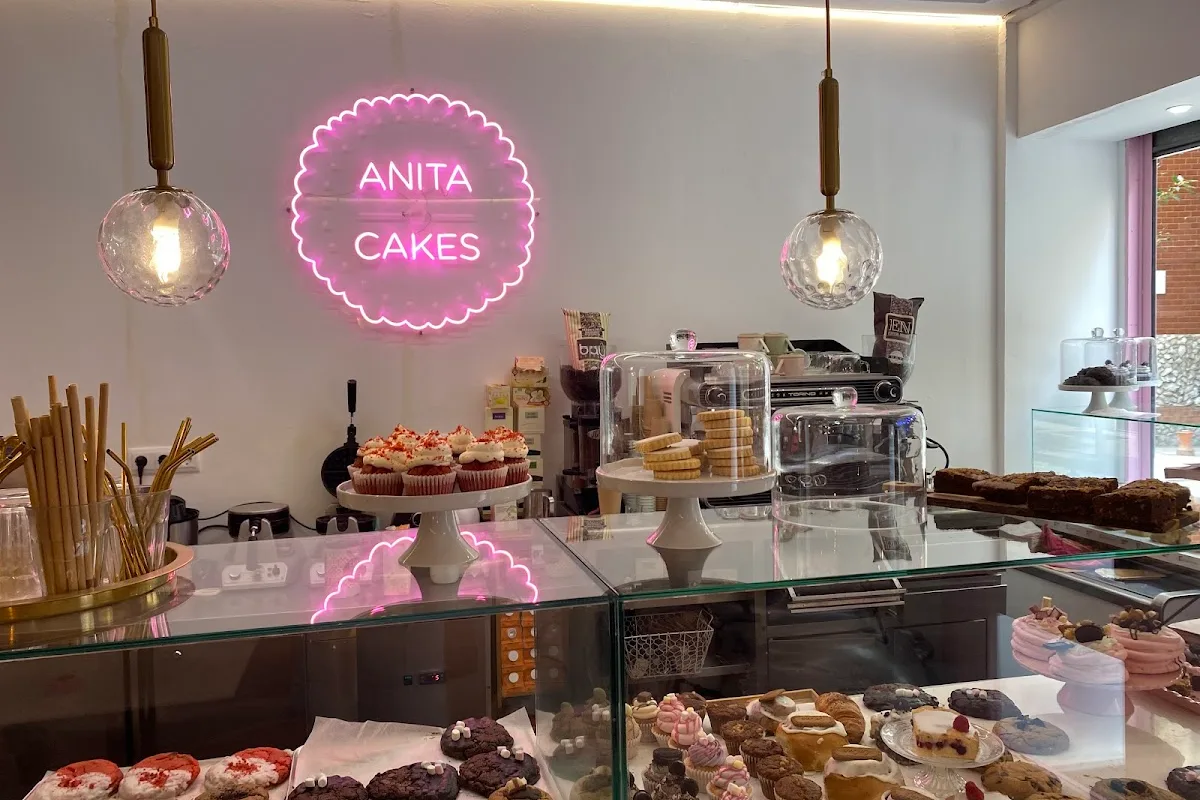 ANITA CAKES