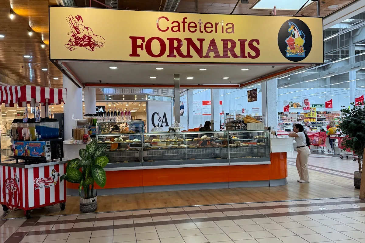 CAFETERIA FORNARIS