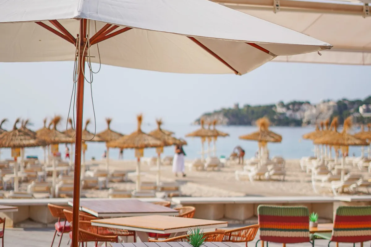 AZUR BEACH CLUB