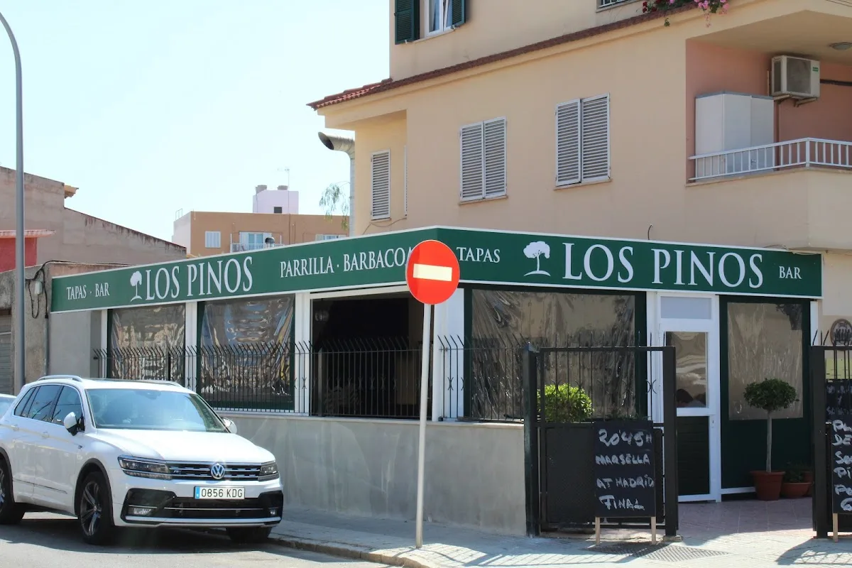 LOS PINOS