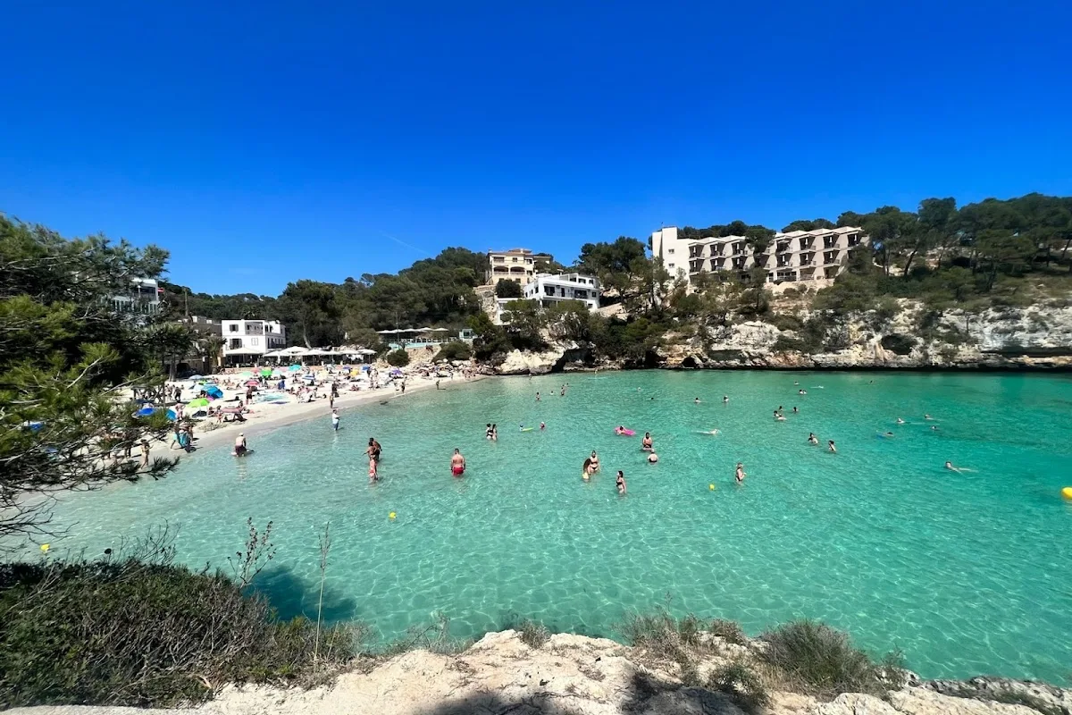 LA PLAYA