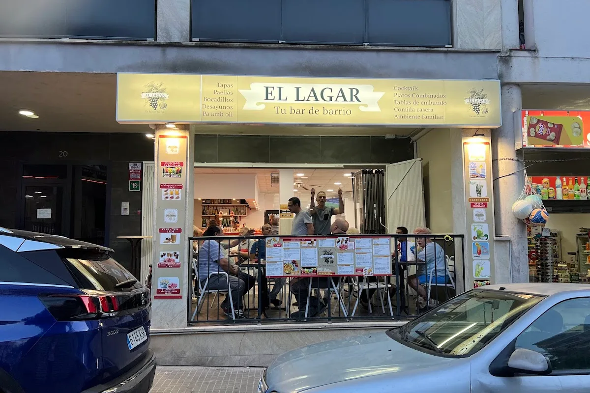 BAR CAFETERIA EL LAGAR